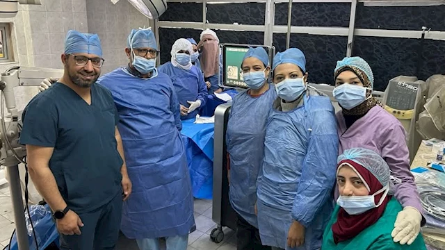 الفريق الطبي