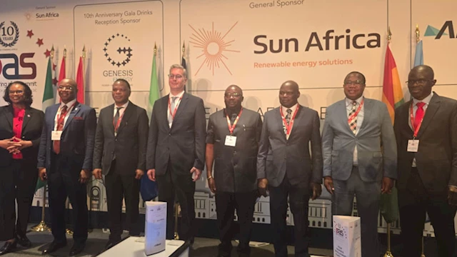 كريم بدوي وزير البترول والثروة المعدنية