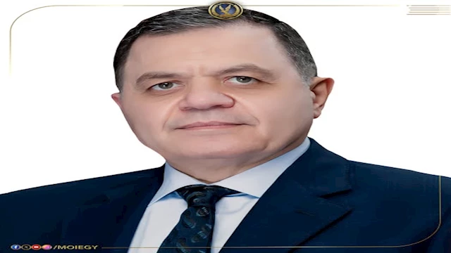 وزيرالداخلية اللواء محمود توفيق 