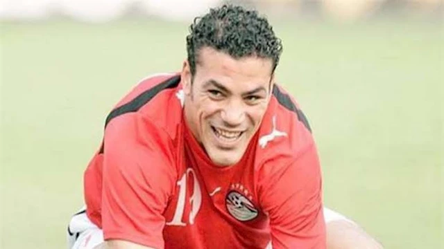 عمرو زكي                                          