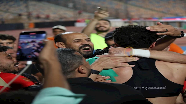 احتفال وسام أبو علي بهدف فوز الأهلي على البنك في ا