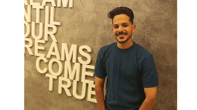 الفنان حاتم مفتي إبراهيم