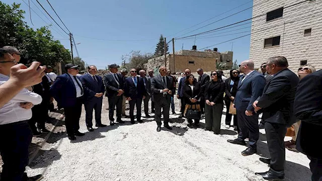 شخصيات الوفد الدبلوماسي في جنين