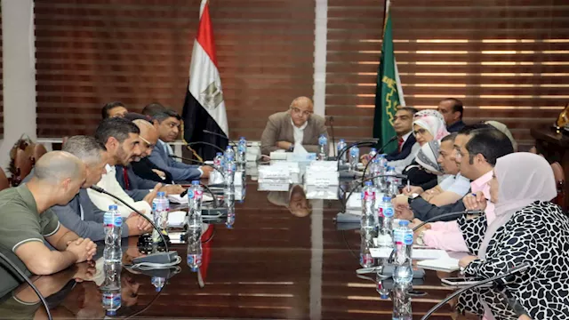 اجتماع محافظ القليوبية