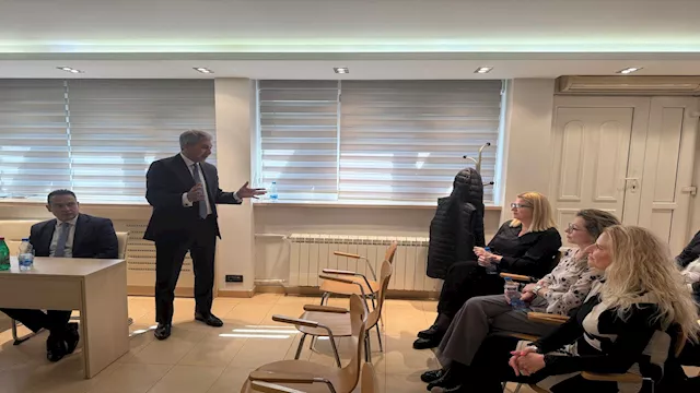 شريف فتحي وزير السياحة والآثار