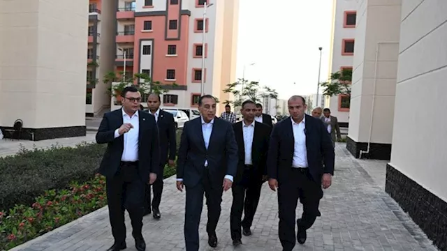 مدبولي يتفقد عددًا من المشروعات الجاري تنفيذها بحد