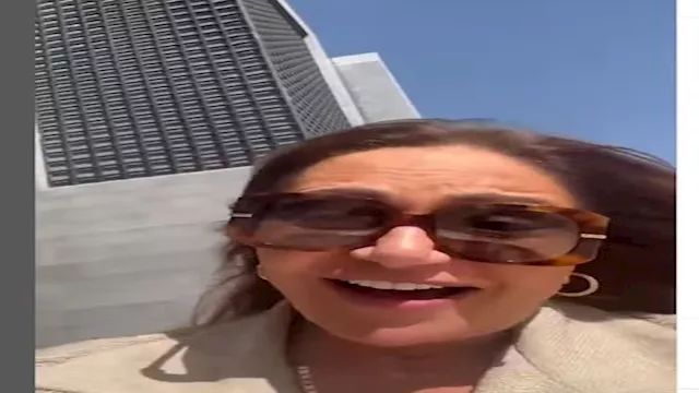  ليلى علوي من حفل تخرج ابنها