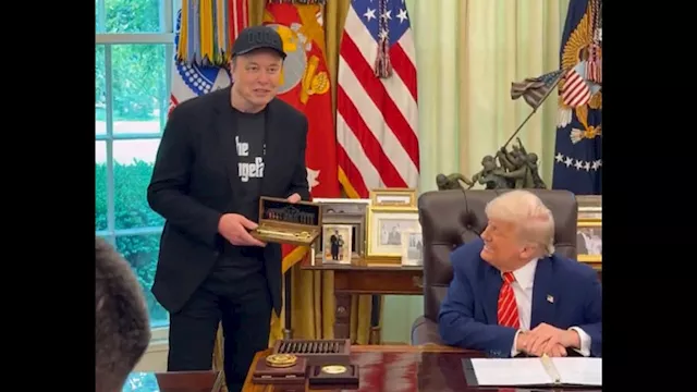 ترامب يودع إيلون ماسك في المكتب البيضاوي