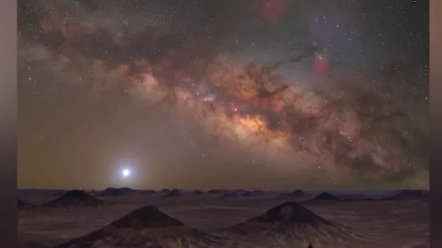 مصور فلكي يوثق ''مشاهد ساحرة'' للنجوم في سماء الصح