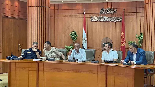 اللواء عمرو فكري خلال الإجتماع