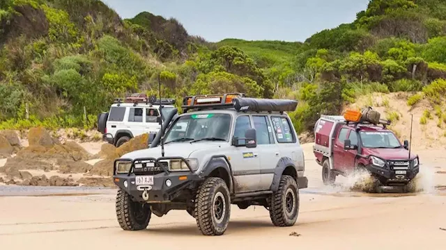 سيارات الدفع الرباعي - أرشيفية