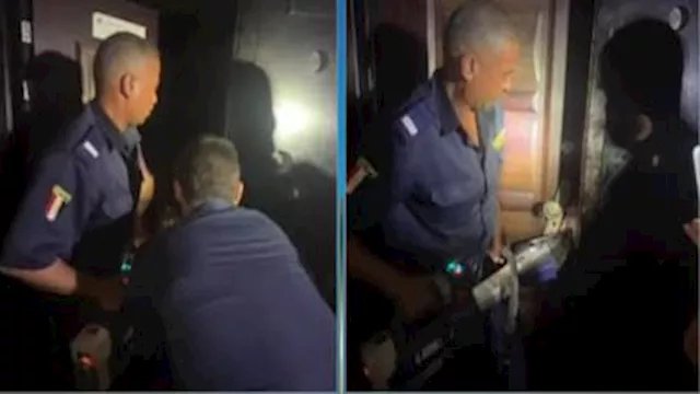 مساعدة مسنة