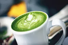 هل يمكن إضافة الحليب للشاي الأخضر؟