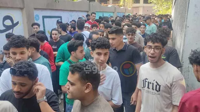 طلاب الثانوية العامة