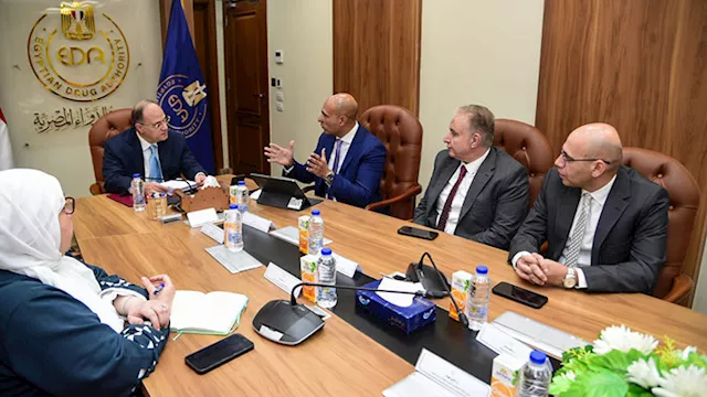 رئيس هيئة الدواء يستقبل وفد شركة إسترازينيكا