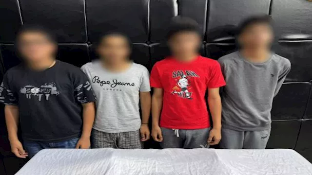 الطلاب الأربعة 