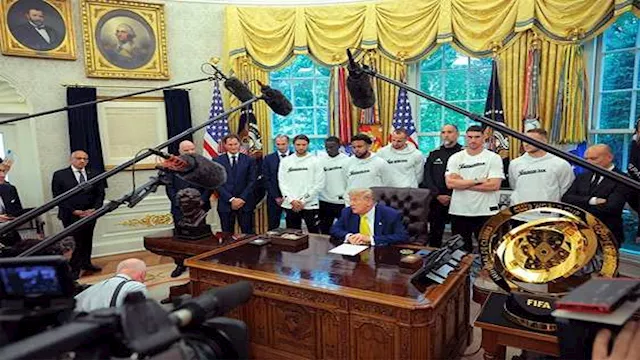 ترامب ولاعبي يوفنتوس (1)