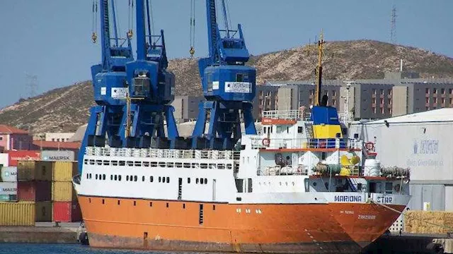 وصول 1057 رأس عجول حية لميناء سفاجا