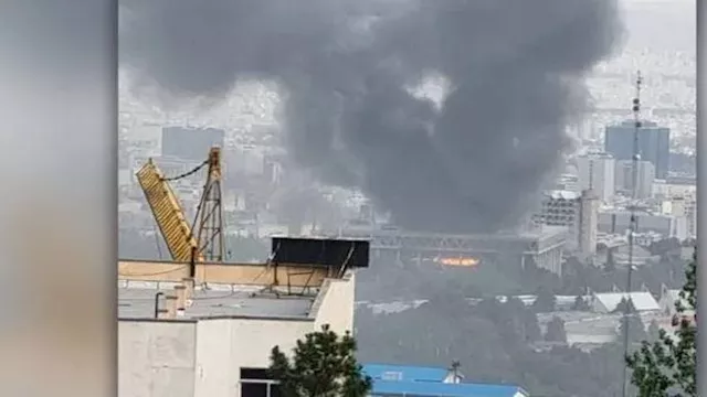 استهداف مبنى لهيئة الإذاعة والتلفزيون الإيراني