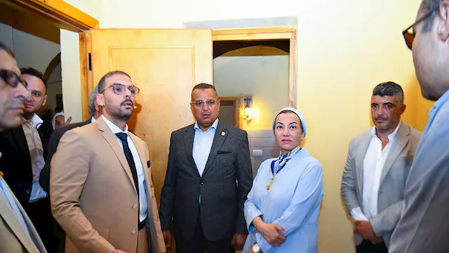 الدكتورة ياسمين فؤاد خلال افتتاح مشروع تطوير قرية 