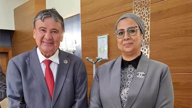 المستشارة أمل عمار تلتقي وزير التنمية ومكافحة الجو