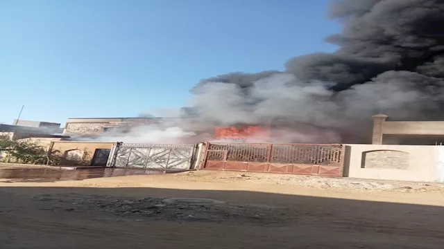 حريق مصنع بمدينة بدر