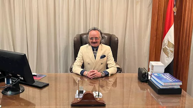 الدكتور نبيل عبد المقصود