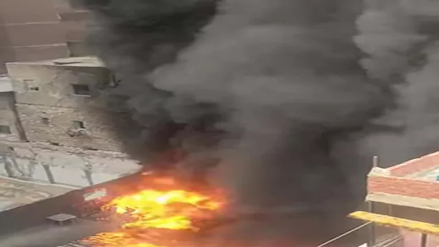 حريق مخزن خردة 