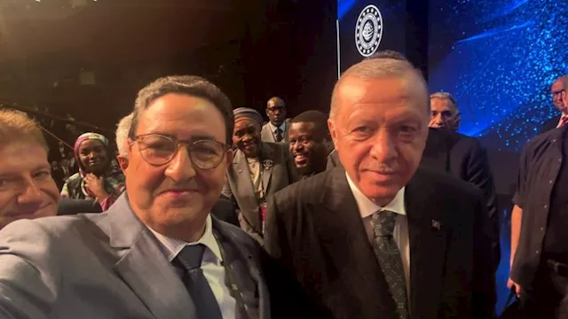 صورة سيلفي لوزير مغربي مع أردوغان