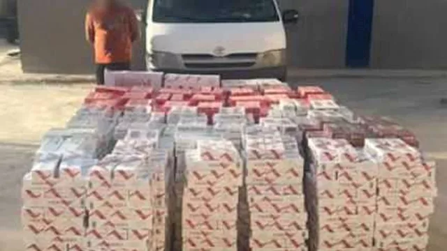 ضبط 28 ألف عبوة سجائر مهربة في مطروح