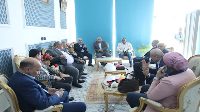 وفد من هيئة الصحافة يزور الوادي الجديد