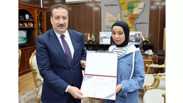 اللواء إبراهيم أبو ليمون يكرم شيماء نمرة 