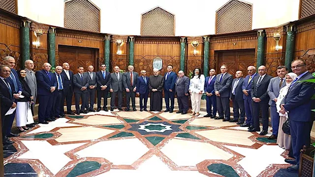 شيخ الأزهر يستقبل سفراء مصر الجدد