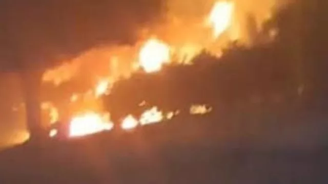 السيطرة على حريق اندلع داخل زراعات النخيل في الخان