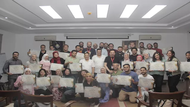 أيمن سلامة يختتم ورشة ''الكتابة المسرحية'' بالمهرج