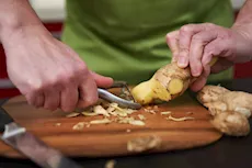 تستحق التجربة- 6 وصفات بالزنجبيل لعلاج مرض الكبد الدهني