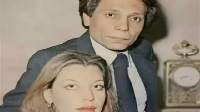 "صورة نادرة" تعيد الزعيم "عادل إمام" إلى صدارة الترند على "جوجل"