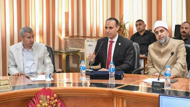 المهندس حازم الأشموني خلال الإجتماع