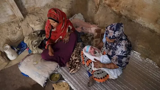 معاناة الفتيات مع الإجهاض في مخيمات تعز