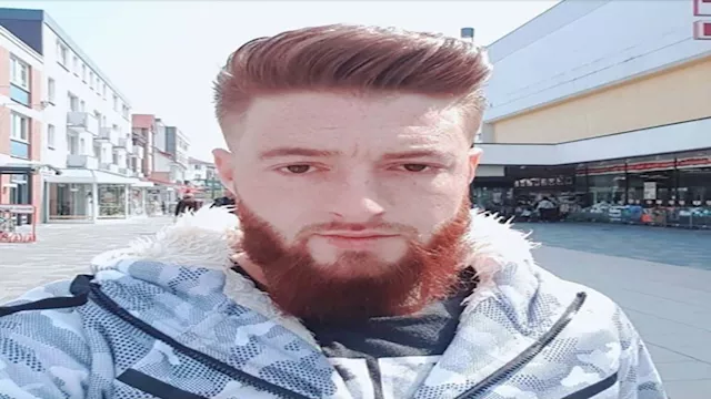 الشاب السوري يوسف اللباد