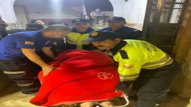 نقل مسنة إلى المستشفى