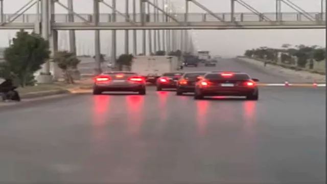 مطاردة 3 سيارات لـ فتاة على طريق الواحات