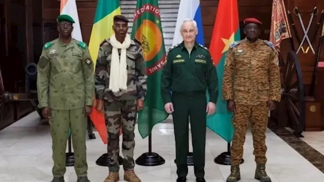 روسيا توقع مذكرة تفاهم دفاعية مع دول الساحل الأفري