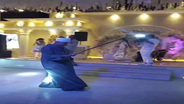  وفاة شخص أثناء رقصه داخل حفل زفاف عروسين في قنا
