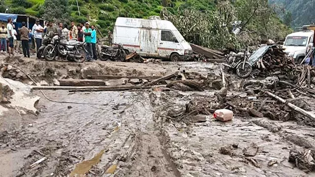 ارتفاع حصيلة القتلى بسبب الأمطار الغزيرة في كشمير 