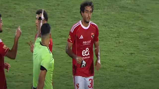طرد محمد هاني أمام فاركو
