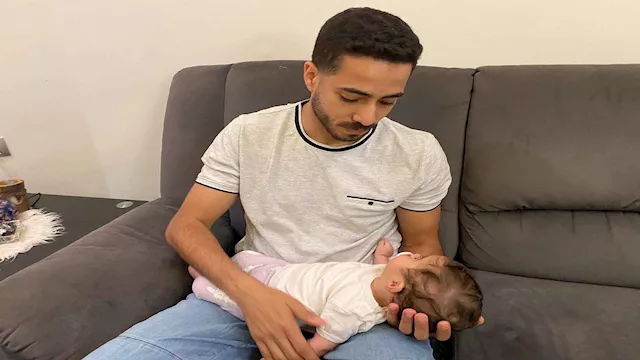 الطفلة فرح ووالدها