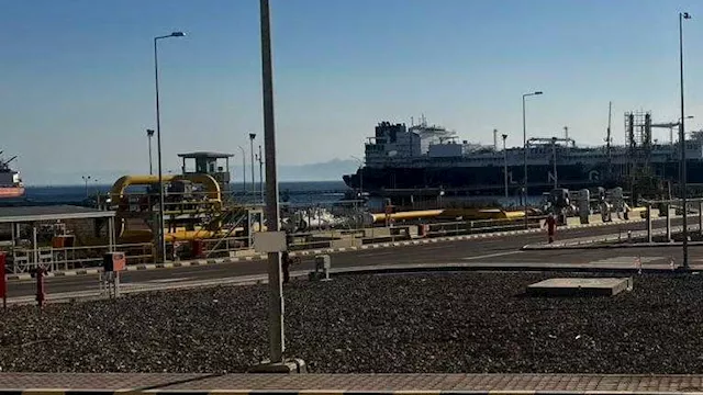  وصول وحدة تغييز عائمة إلى ميناء العقبة بالأردن ضم