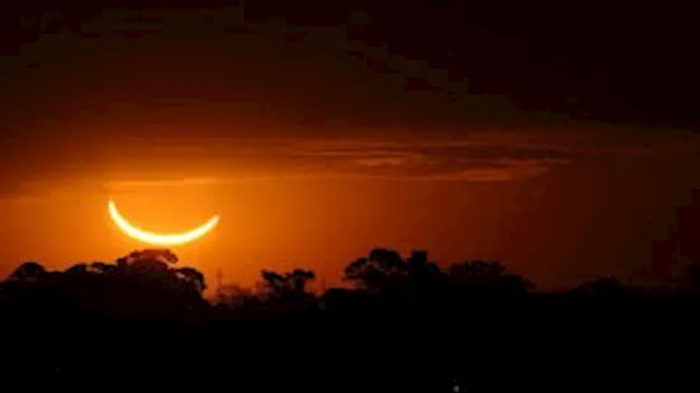 الكسوف الجزئي للشمس 