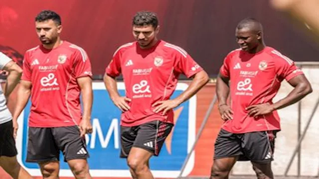 لقطات من مران الأهلي أمس (9)